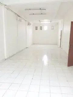 0563 - Disewakan Ruko Perak Timur Surabaya 3 Lantai LT 67.5m LB 203m