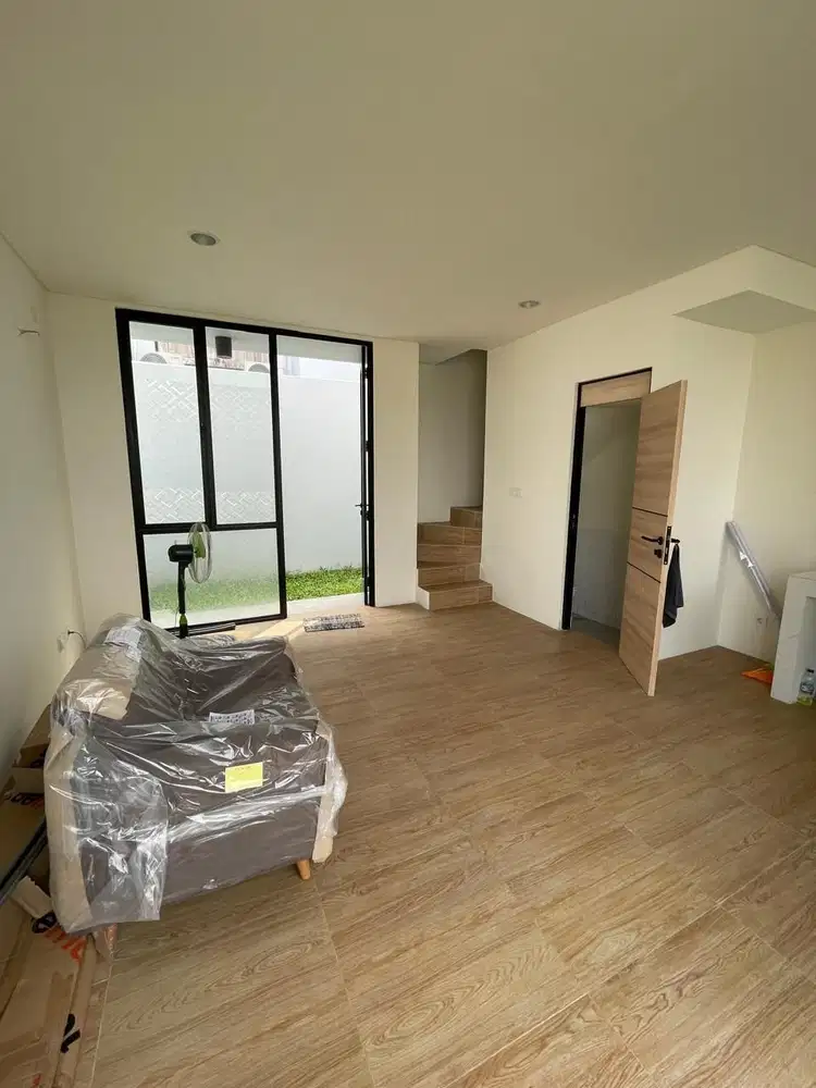 Di jual cepat rumah stategis lippo karawaci tangerang