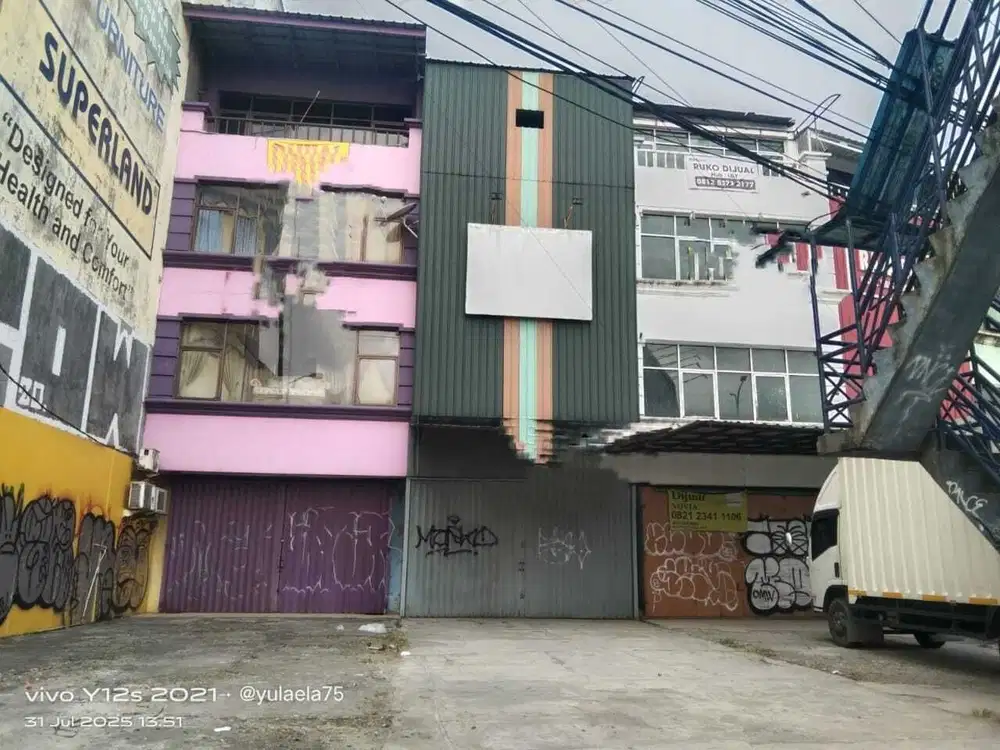 Disewakan Ruko Gandeng 3 Lokasi Strategis Jalan Raya Serpong KM 7