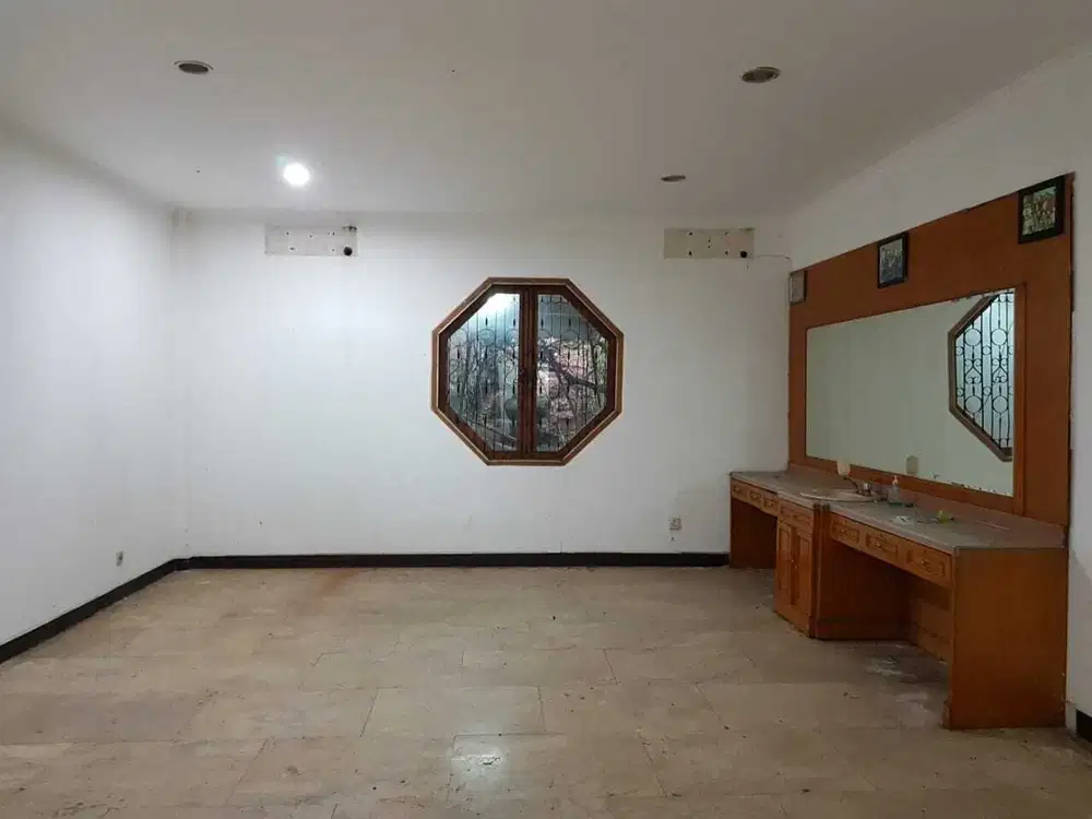 Termurah! Ruang usaha mainroad braga hitung tanah bandung