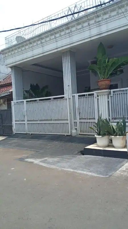 Dijual Rumah 2,5 Lantai di Duta Harapan, Bekasi Utara
