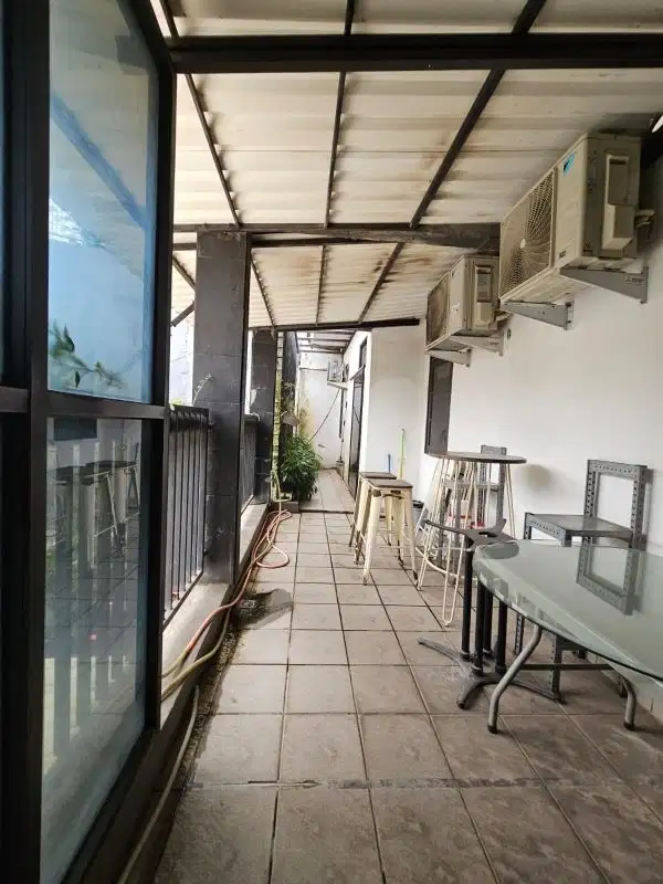 JUAL CEPAT RUMAH 2 LANTAI COCOK UNTUK USAHA