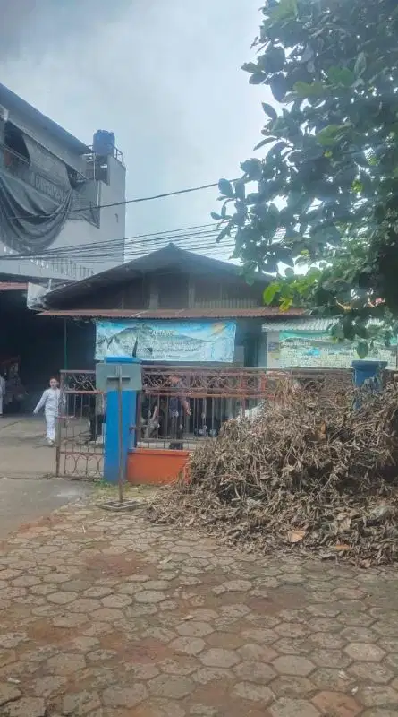 TANAH DAN RUMAH LUAS DI CILANDAK TIMUR