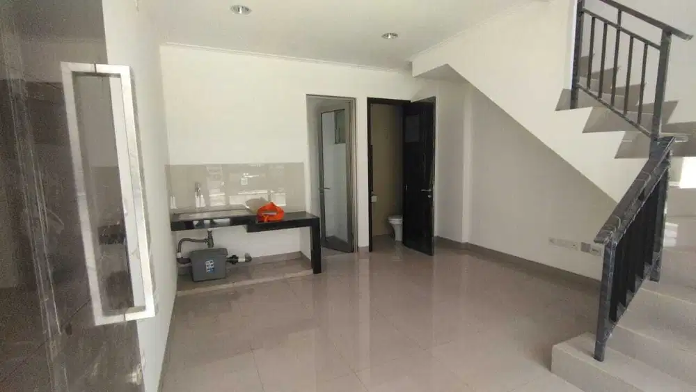 Dijual Rumah PIK 2 Tahap 2 uk 4,5x10 Kondisi bagus