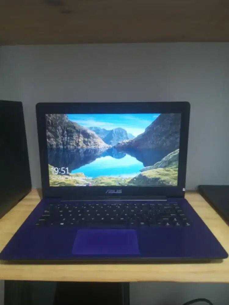 Asus X453M Slim N2840 RAM DDR 8GB SSD 128GB LED 14 baterai 3 Jam