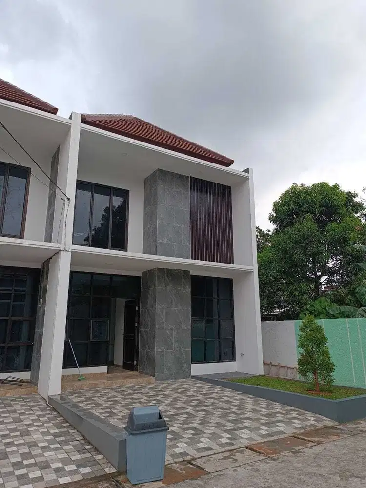 Rumah Konsep Mezanine Bonus Tanah 30 m2 Free Biaya di Cipadu