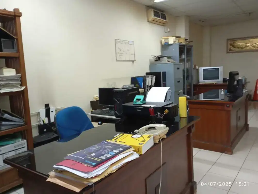 Disewa ruko 3 lantai golden boulevard bsd