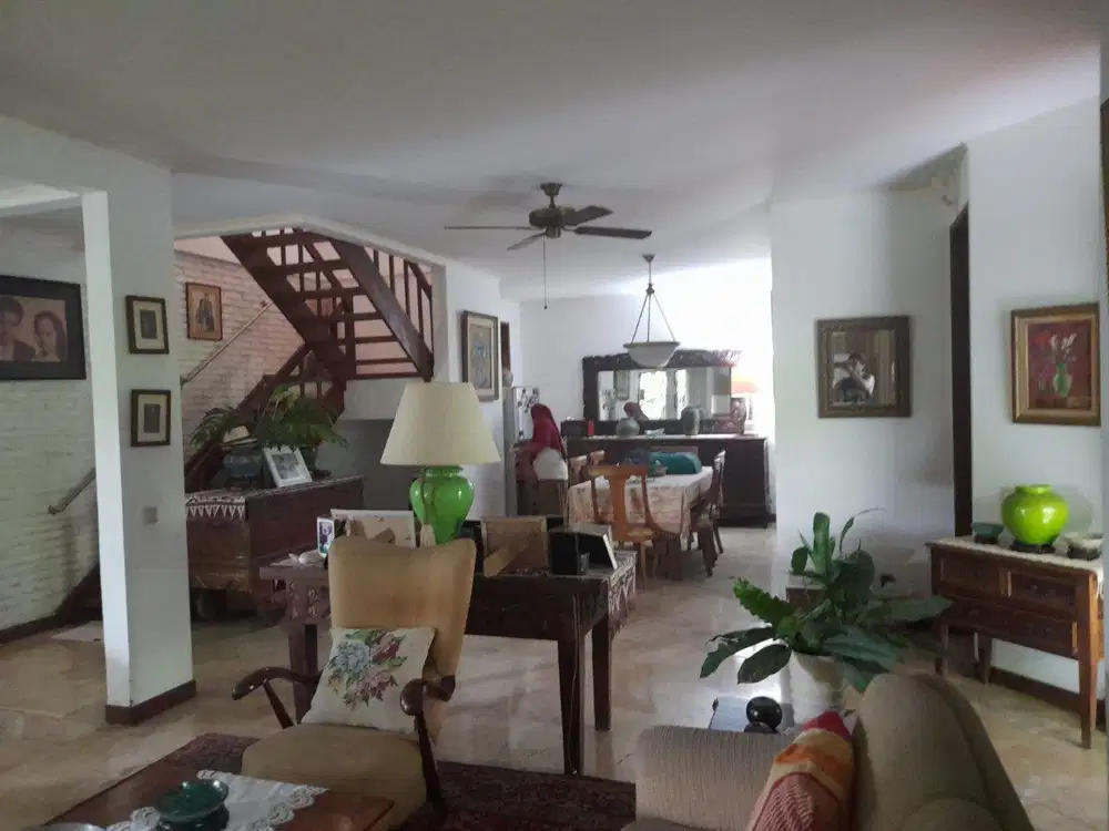 Rumah Lama Terawat Siap Huni Di Villa Cinere Mas