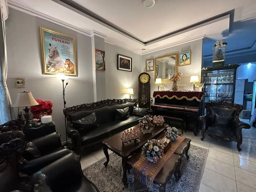 Rumah 2 Lt Semi Furnish di Duta Harapan, Bekasi Utara