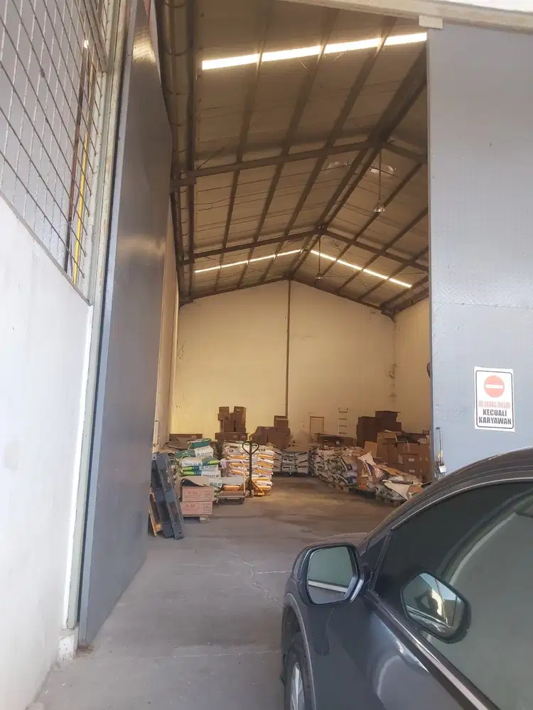 Gudang Royal Kosambi hanya 3,7M nego