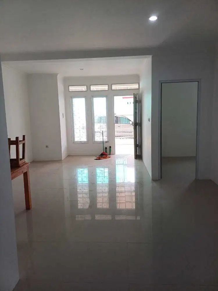 Disewa Rumah di perumahan kosambi Jakarta Barat