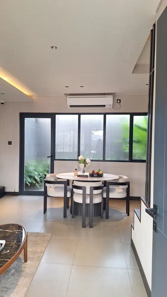 Rumah Primary dengan arsitektur moderen murah dan bagus