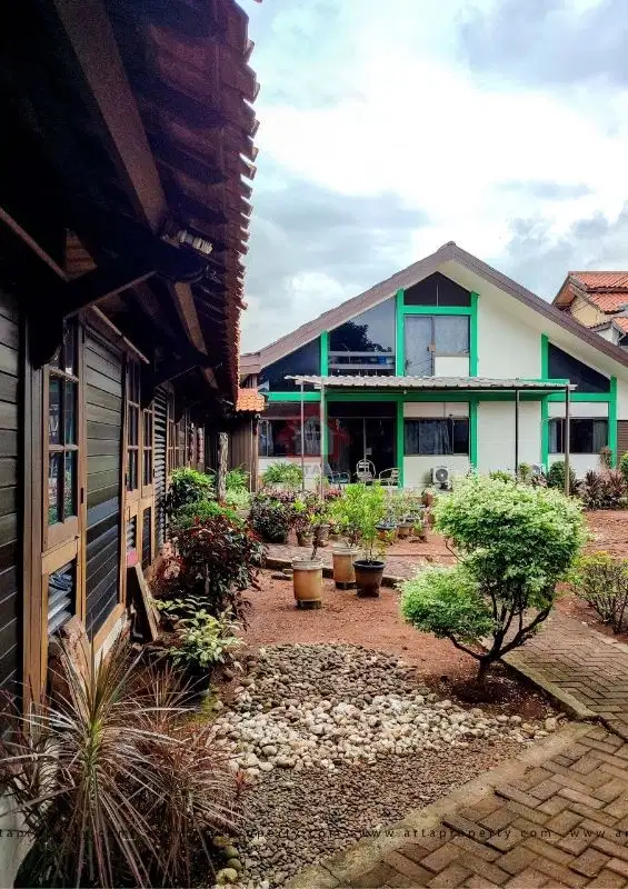 Dijual Rumah Lama Bagus Siap Huni 2 Lantai di Mampang Prapatan