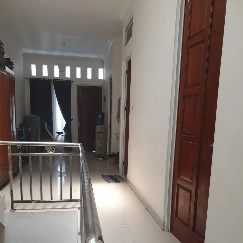 DIJUAL RUMAH MINIMALIS 2 LANTAI KALIDERES PERMAI