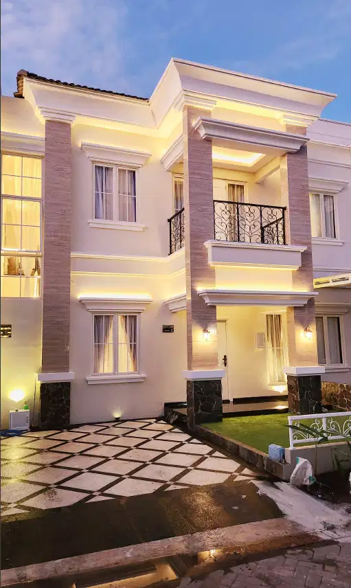 Rumah Mewah dengan Interior dan Perabot di Tanjung Bunga