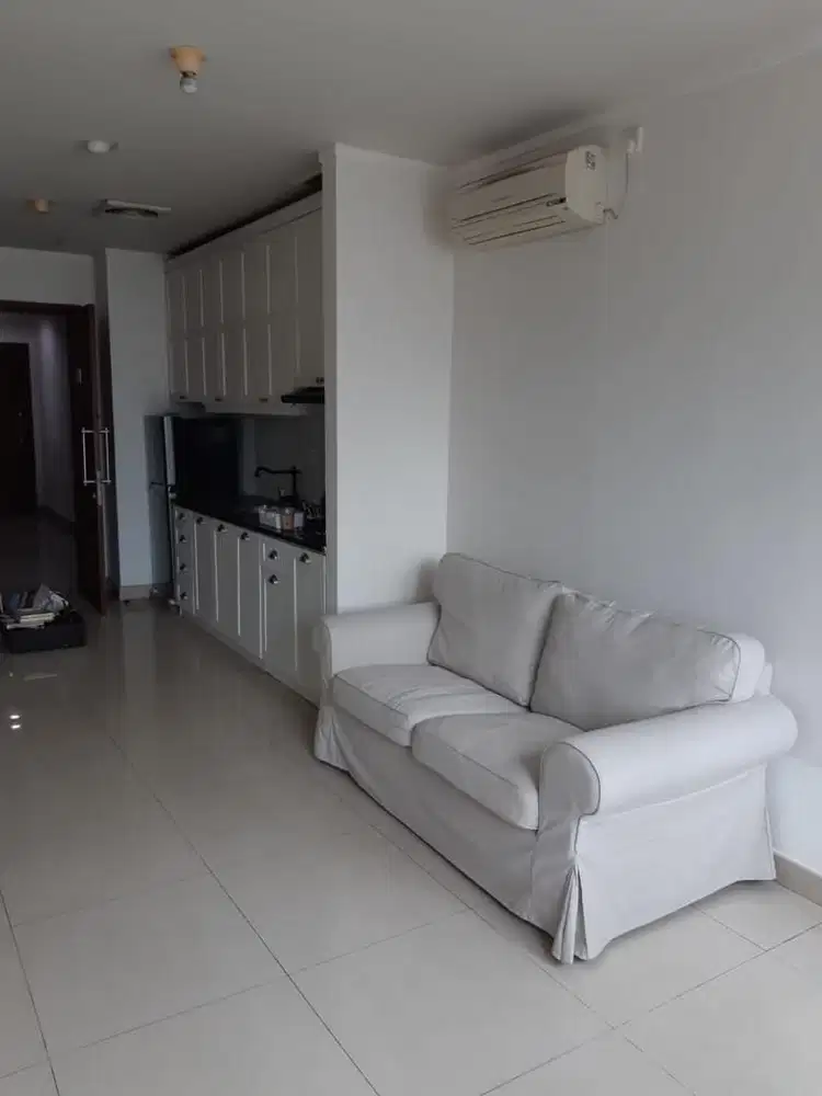 Dijual Murah Apartemen Sahid Sudirman Tipe 2 BR Semi Furnished