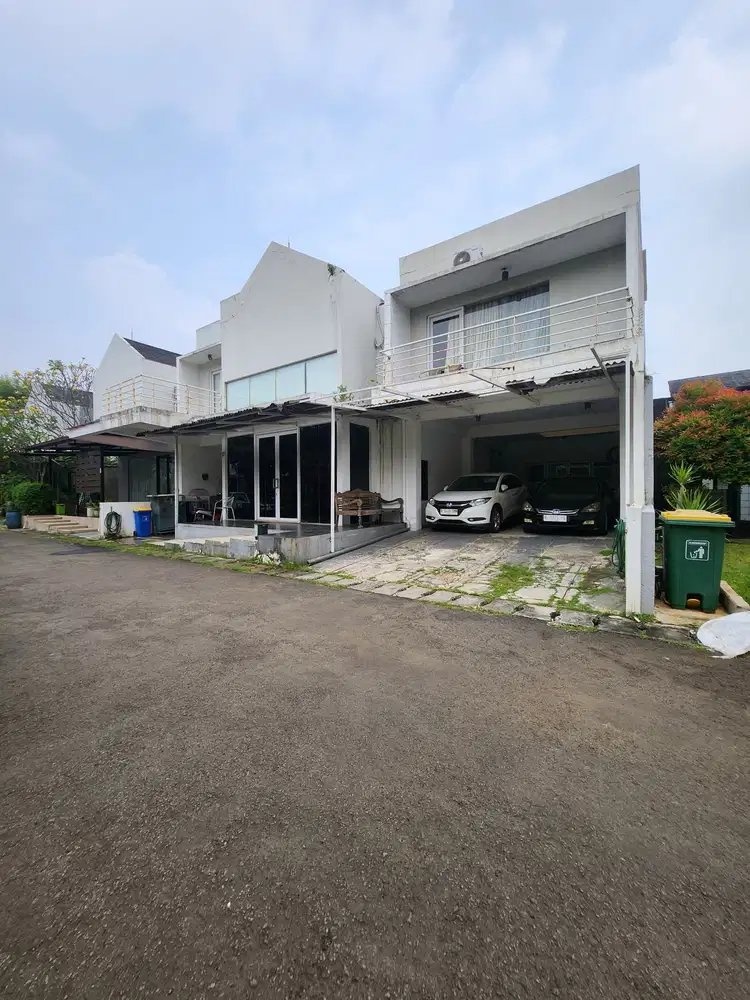 NICE HOUSE DALAM TOWNHOUSE DI LEBAK BULUS