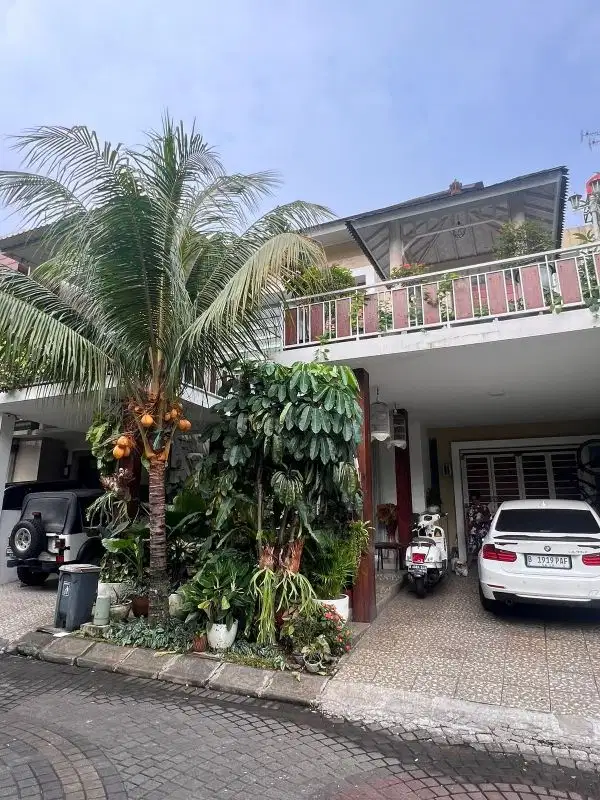 Jual Rumah Bagus kolam renang Bukit Cimanggu City Bogor