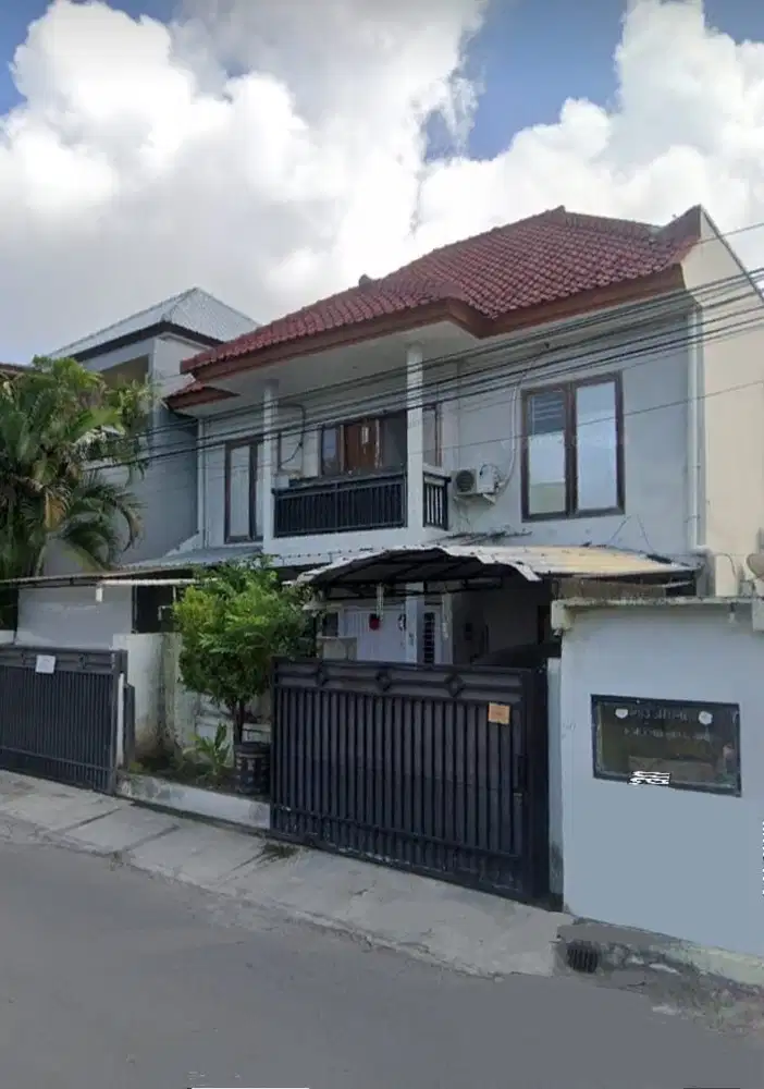 Rumah 2 lantai Taman Jimbaran