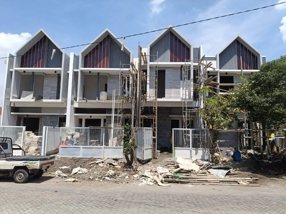 RUMAH BARU TENGGILIS DKAT RUNGKUT MEJOYO, KENDANG SARI, JEMURSARI, MER