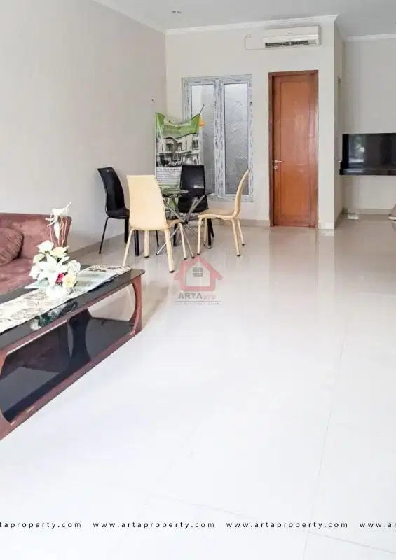 Dijual Rumah Bagus Siap Huni Harga Menarik di Cipedak, Jagakarsa