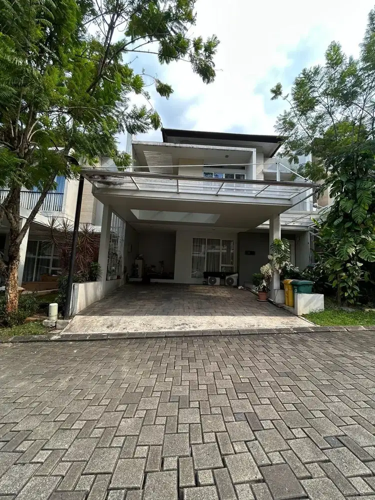 RUMAH DIJUAL DI SERENIA HILLS LEBAK BULUS CLUSTER VENTURE BARAT