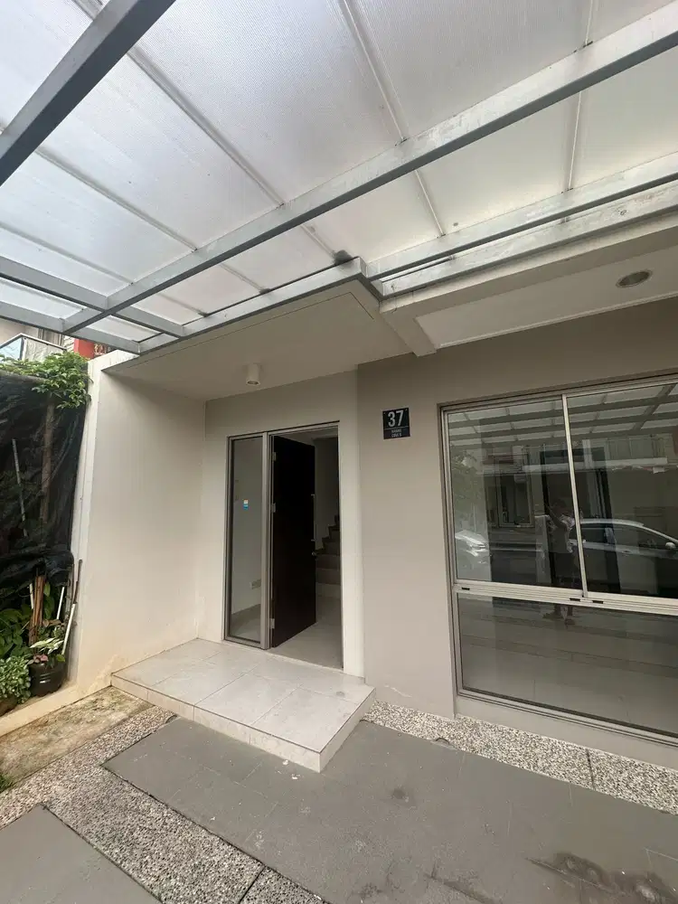 Rumah PIK2 Uk 6X10 Posisi Bagus Depan Clubhouse Termurah