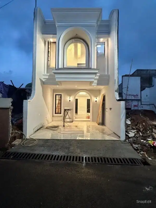 DIJUAL RUMAH MEWAH SIAP HUNI DI KAHFI 1 STRATEGIS DEKAT KEMANA MANA