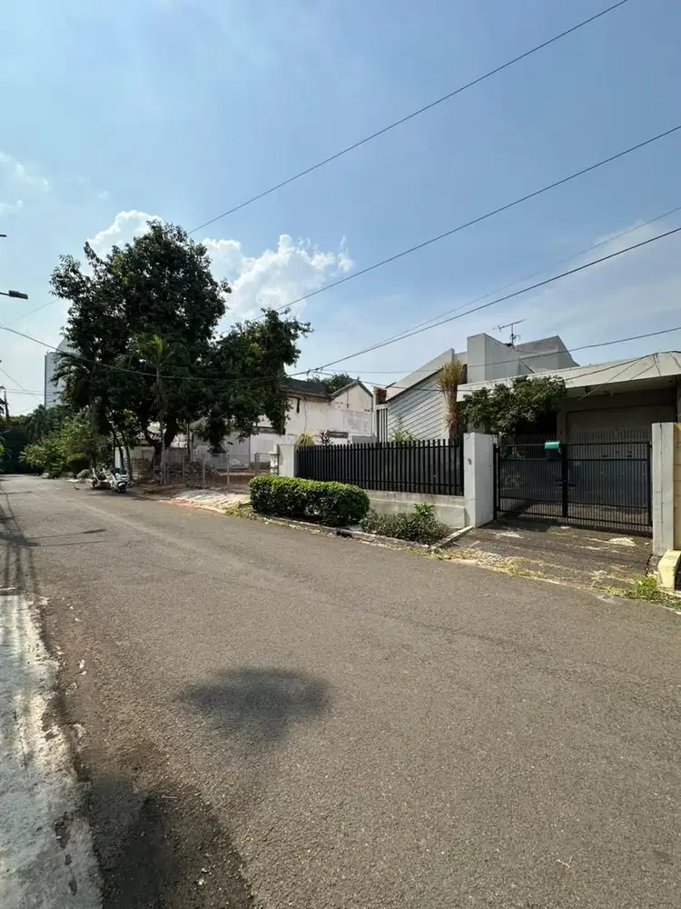 RUMAH 1 LANTAI PRIME AREA DI PONDOK INDAH