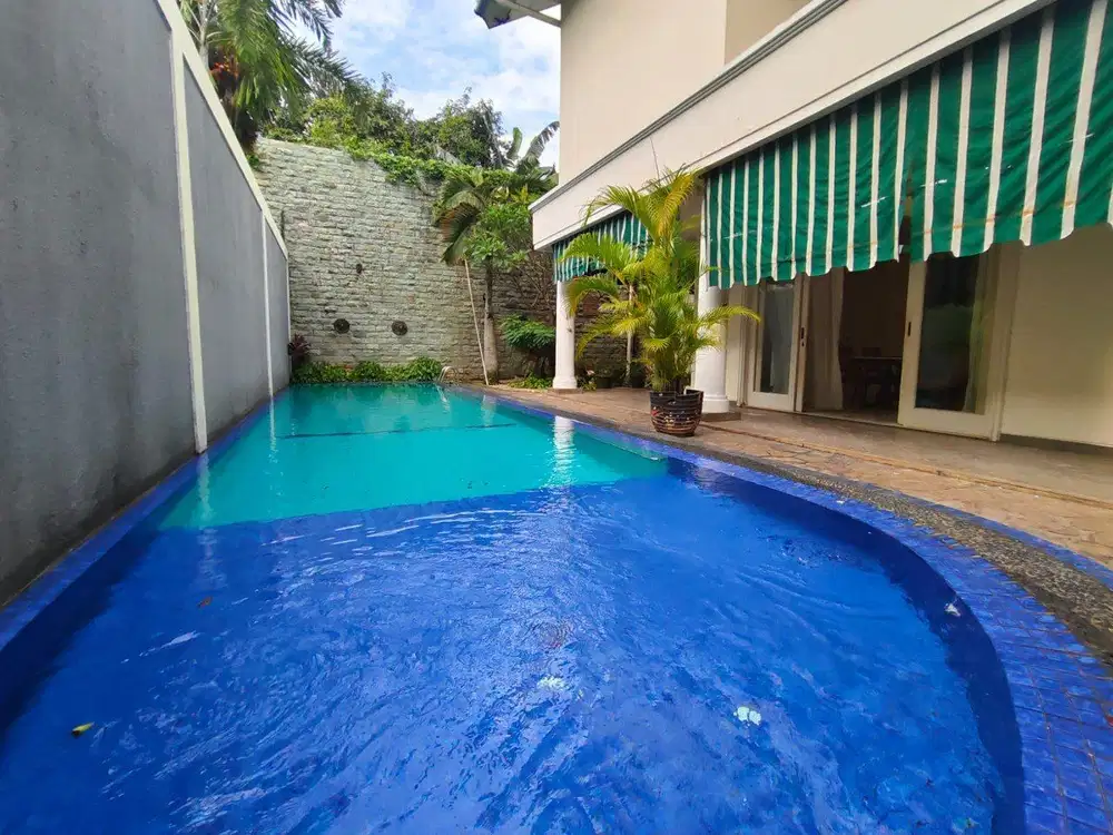 Rumah Bagus Semi Furnished Siap Huni Di Cilandak