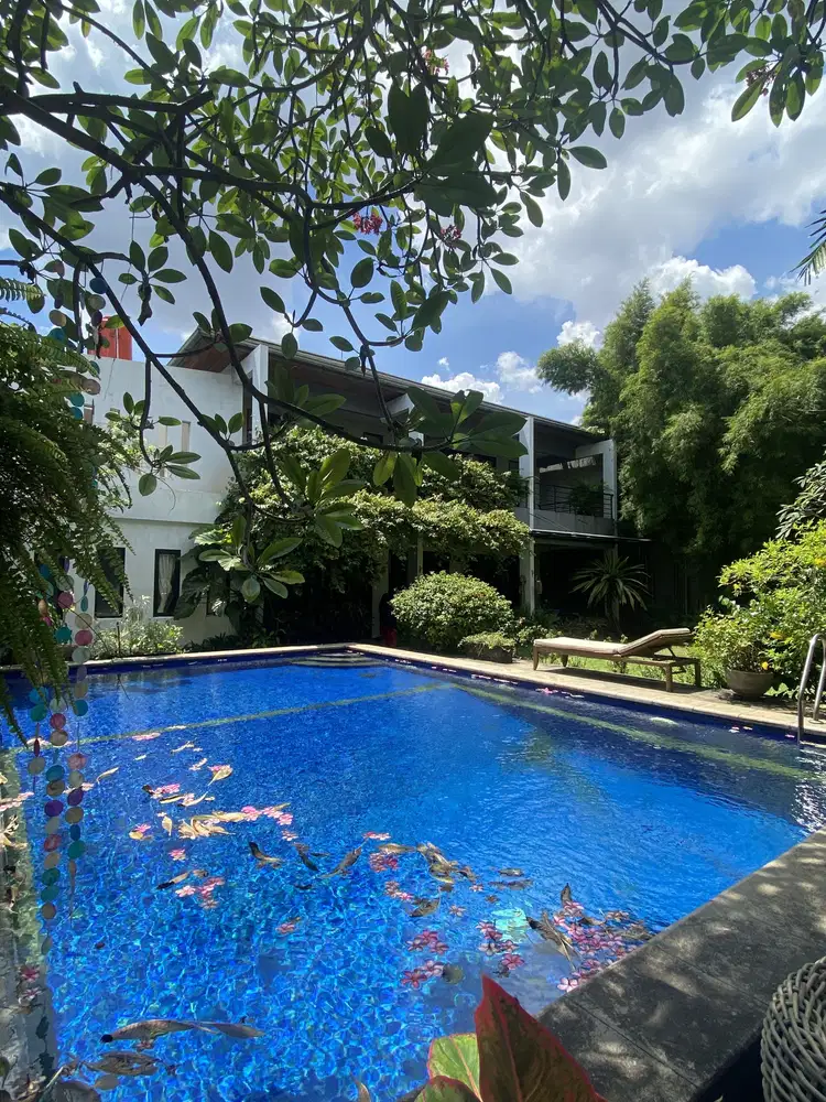 FOR SALE MODERN TROPICAL HOUSE Semi Furnish