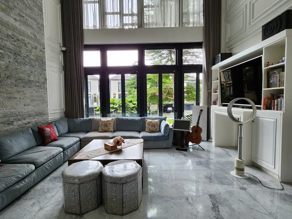 Rumah Full Furnished Private Pool Navapark Cluster Lancewood BSD