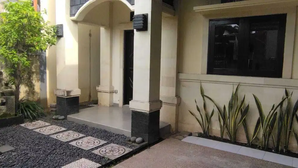 Rumah 2 lantai siap huni kerobokan