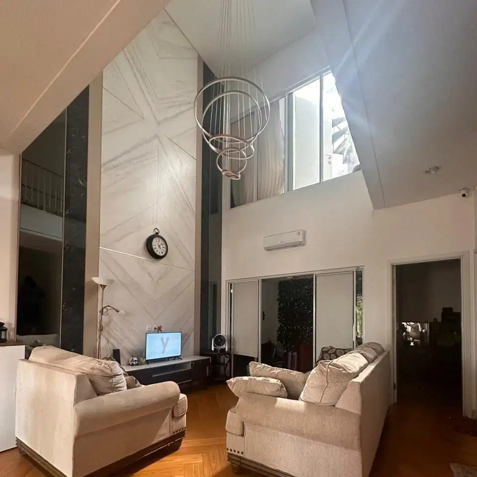 RUMAH MEWAH 2 LANTAI METLAND PURI TANGERANG