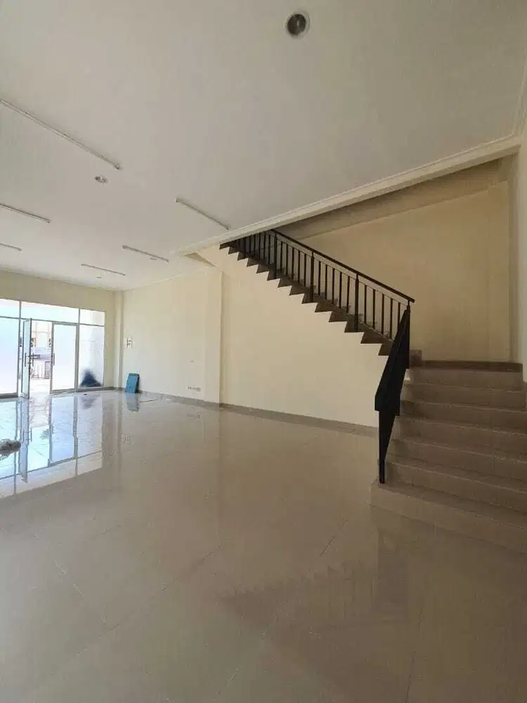 DIJUAL CEPAT HARGA TERMURAH RUKO GOLF ISLAND, PIK. posisi HOOK