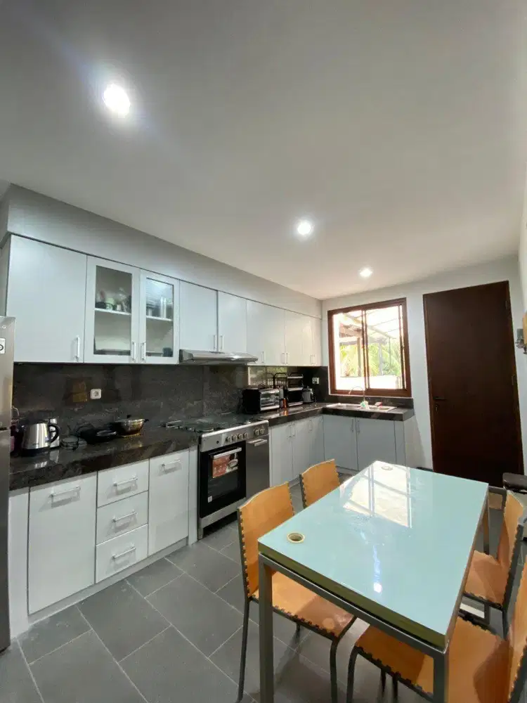 Rumah Bagus Sudah Renovasi Siap Huni Di Villa Cinere Mas Depok