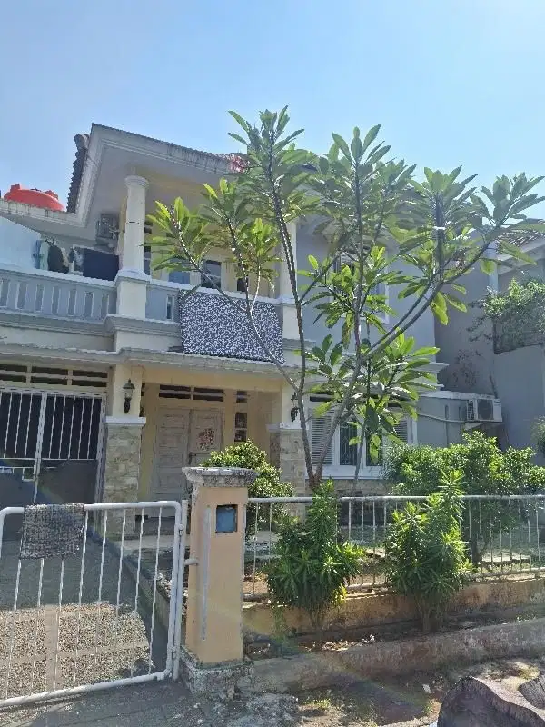 Dijual rumah realestate sdh 2 lt, strategis di Citra Indah City