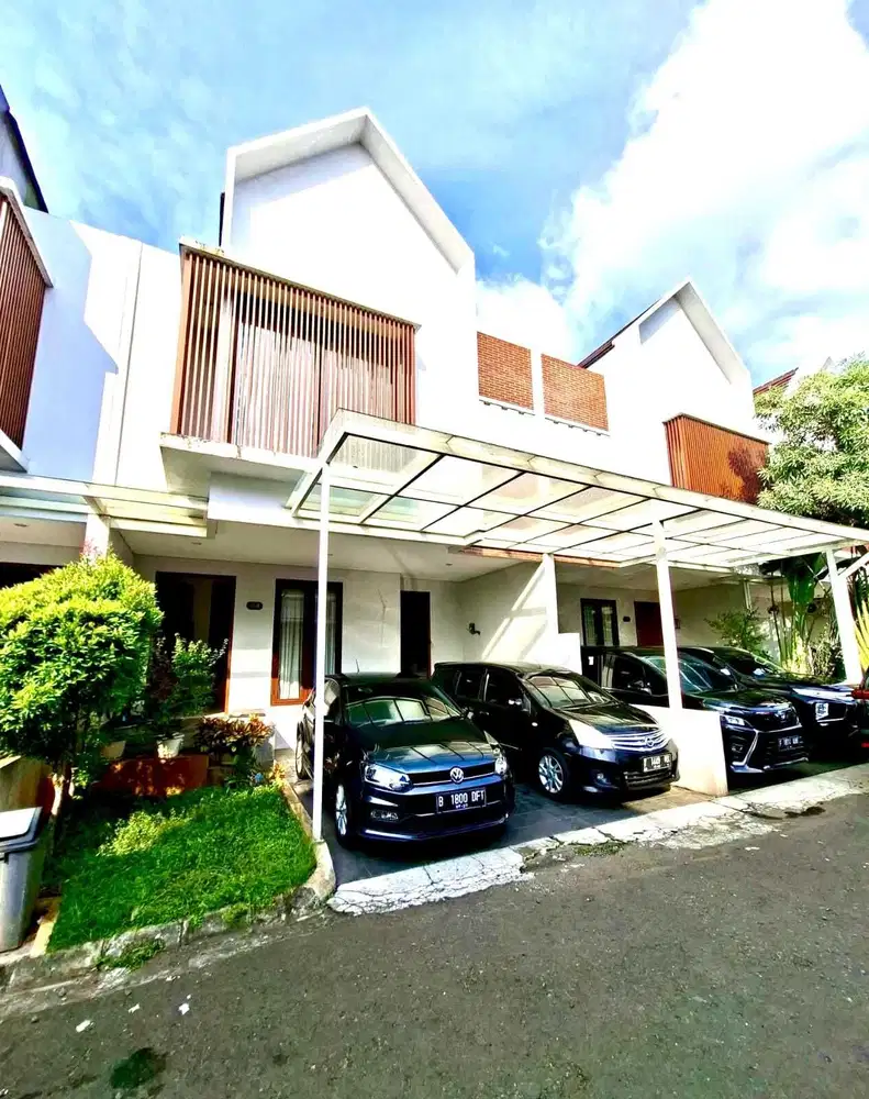 TOWNHOUSE SIAP HUNI DI PEJATEN BARAT