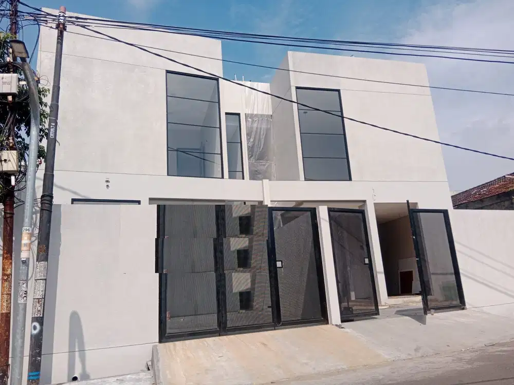 Rumah Efektif di Riung Bandung dekat Margahayu Raya RS Al Islam Metro