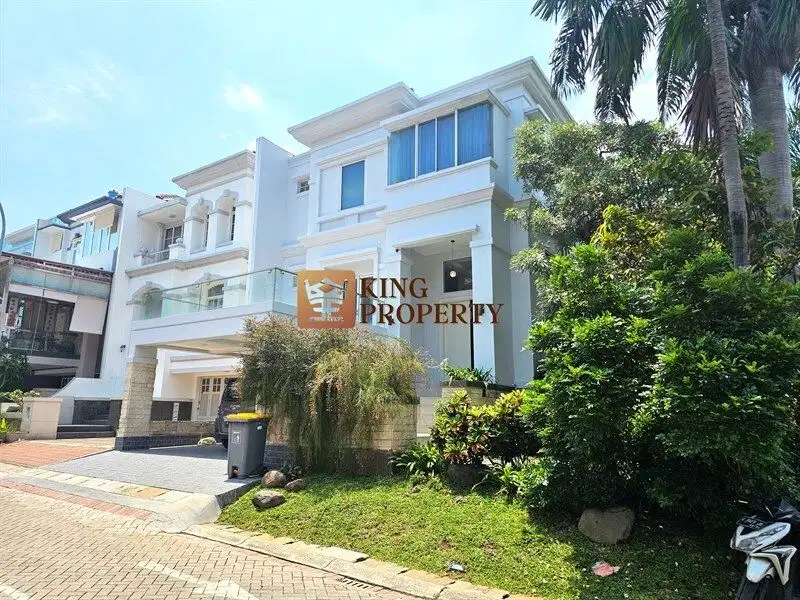 Luxury Interior Rumah Cendana Golf PIK 2,5 Lantai Hook Siap Huni