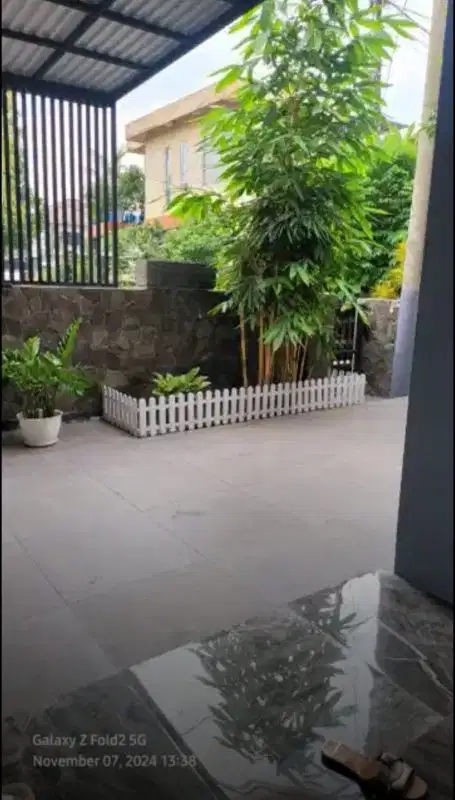 Dijual Rumah Siap Huni Full Furnished dan kolam Renang di Taman Yasmin