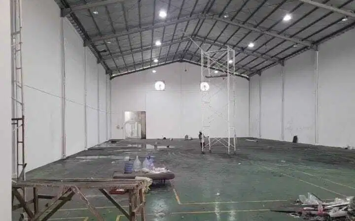DISEWAKAN GUDANG plus kantor 2 lantai di delta silicon cikarang 1100 m