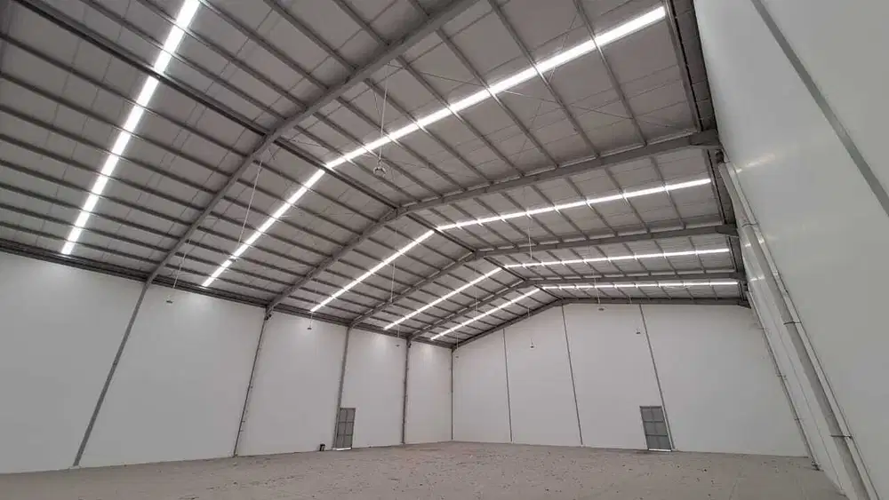 DI SEWAKAN GUDANG INDUSTRI PRODUKSI 3000 METER  DI LIPPO CIKARANG