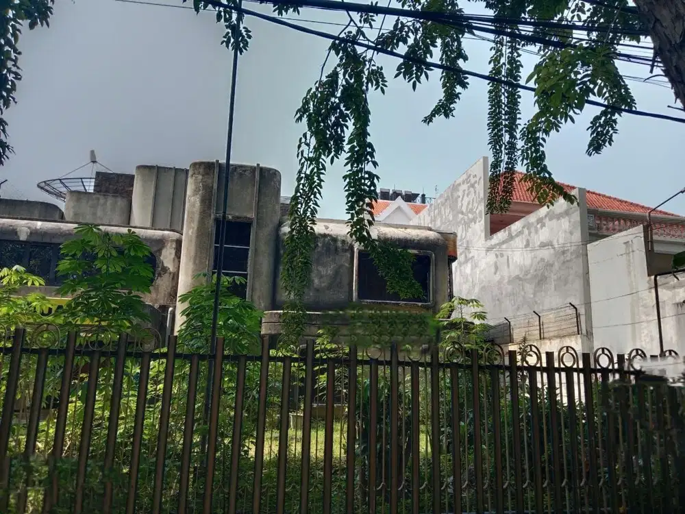 ‼️LANGKA‼️RUMAH DI JALAN RAYA DARMO SURABAYA PUSAT