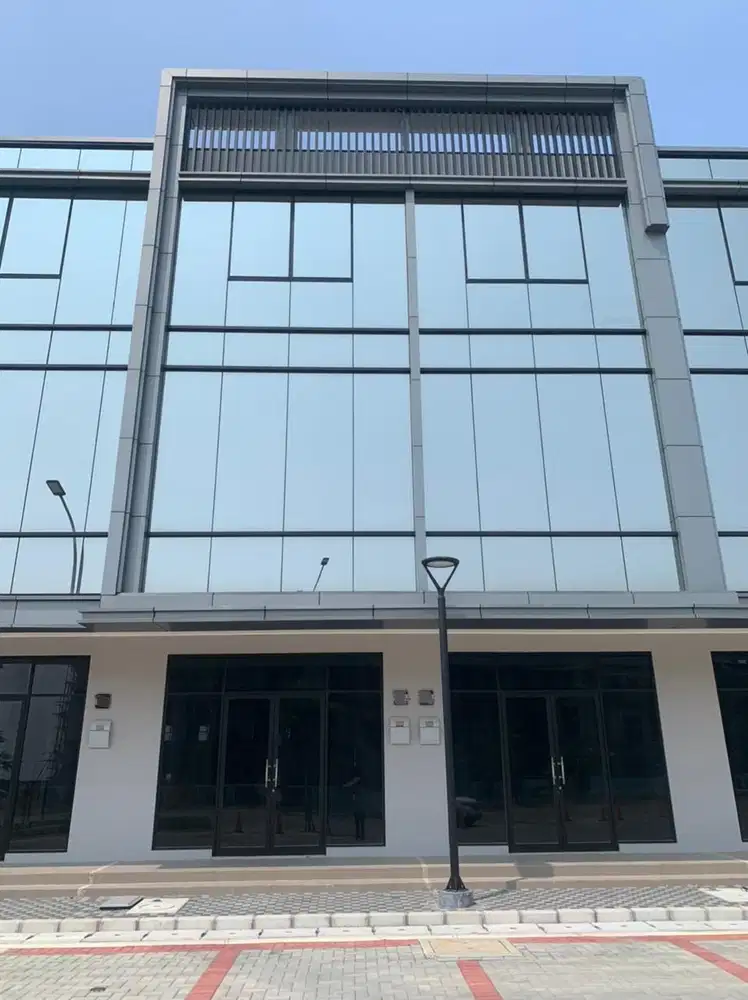 Disewakan Ruko Osaka Pik2 3lantai Boulevard Cocok Utk Usahakantor