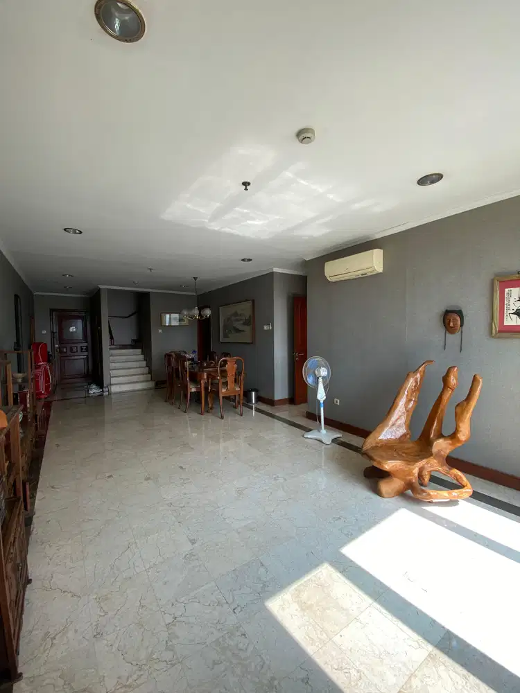 Dijual Apartemen Bumimas 3 Kamar Tidur Tipe 2 Lantai Furnished