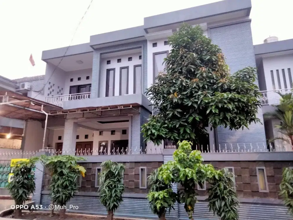 S463.Rumah 2 Lantai Luas tanah 216m Dekat tol Bintaro & BSD di CIputat