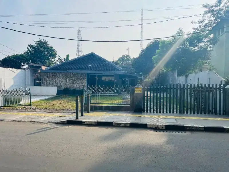 Jual Rumah dekat hotel salak Bogor cocok komersil