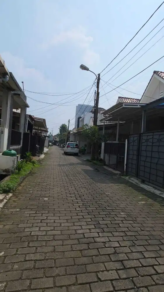Rumah minimalis di gading serpong harga dibawah 1 M siap huni bisa KPR