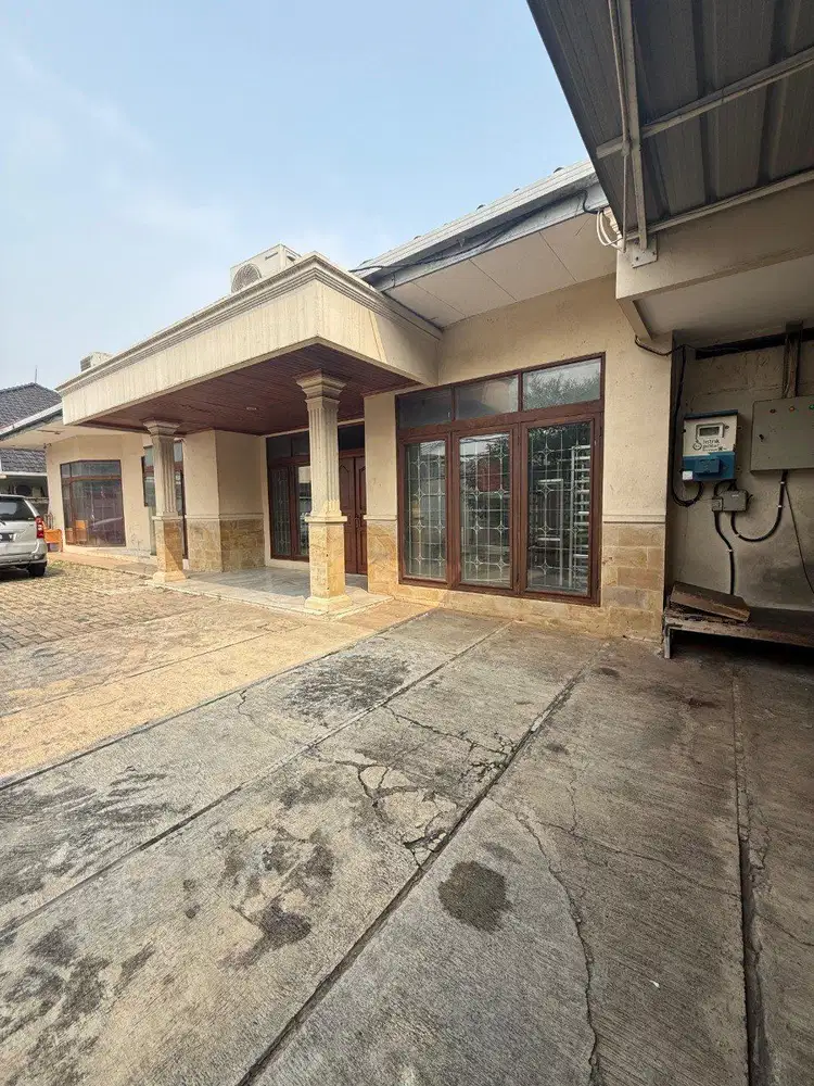 Rumah Lama Terawat Bagus Siap Huni Di Cipete